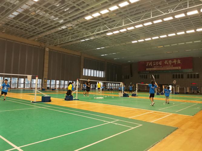 锦赋体育61篮球羽毛球培训61体育中高考会展中心校区